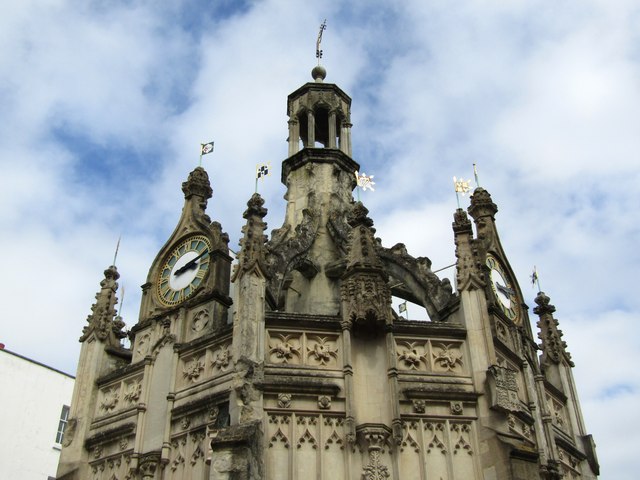 The Chichester Market Cross, an octagonal stone monument built in 1501 by Bishop Edward Story at the meeting of North, East, South and West Streets. Thirty seconds from the George Ide office.